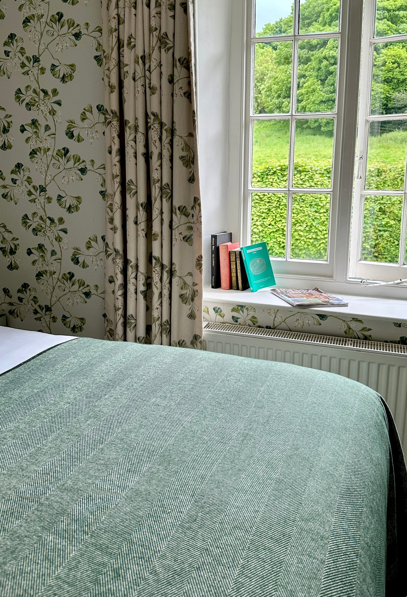 Lisbon Soft Cotton Herringbone Long Throws Blankets Forest Green