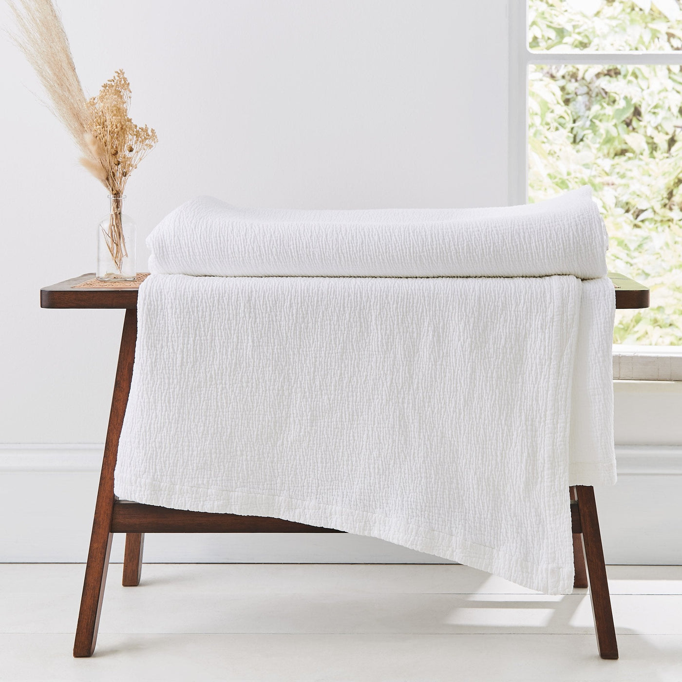 Hampton Cotton Matelasse Throw White