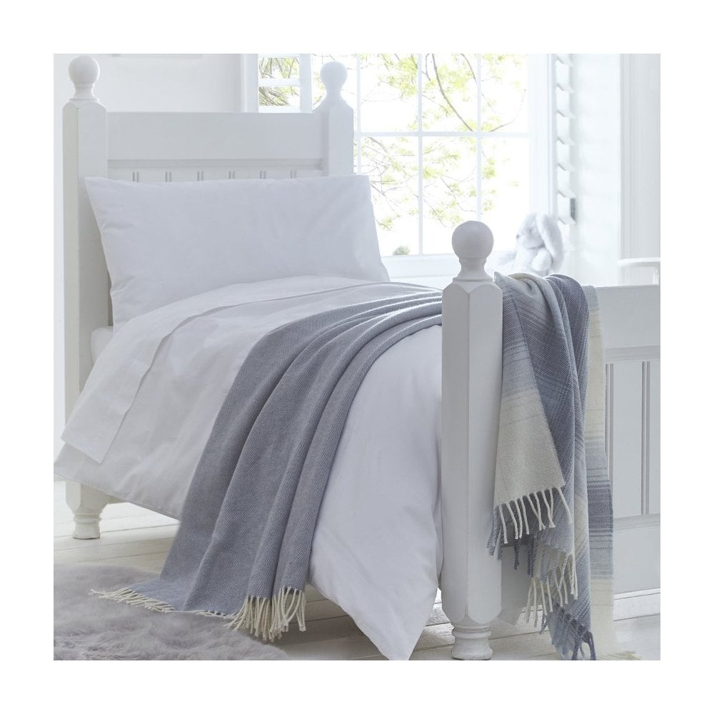 Kendal Cot Bed Supersoft Merino Lambswool Throw
