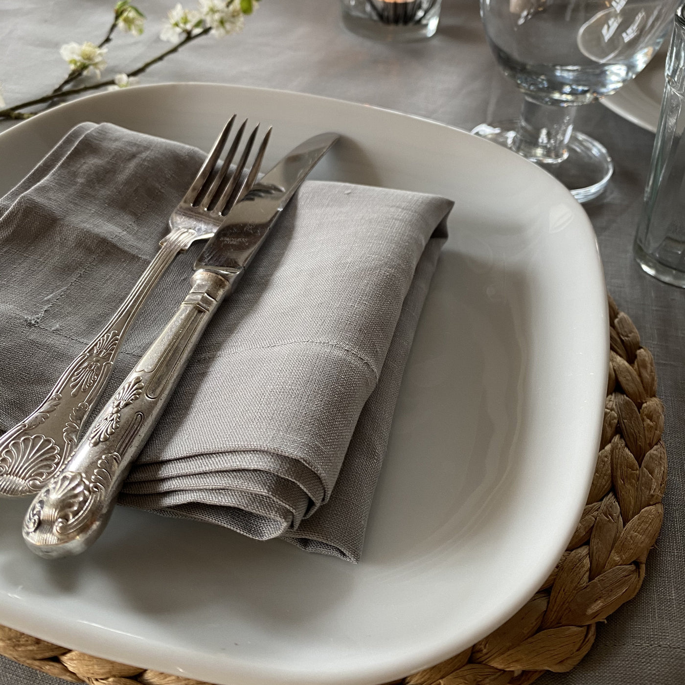 Carmen Monogrammed Embroidered Napkin with One Initial