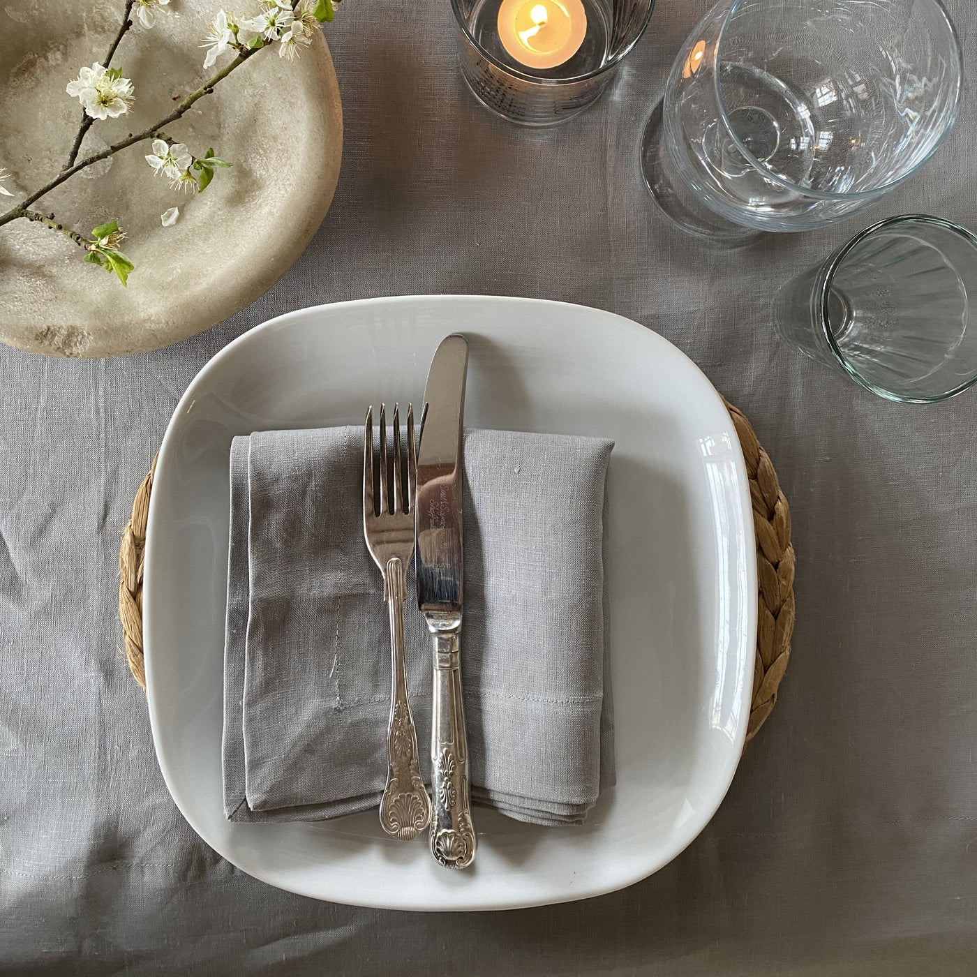 Carmen Monogrammed Embroidered Napkin with One Initial