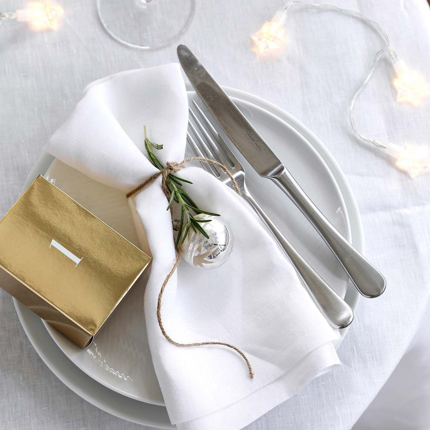 Carmen Monogrammed Embroidered Napkin with One Initial